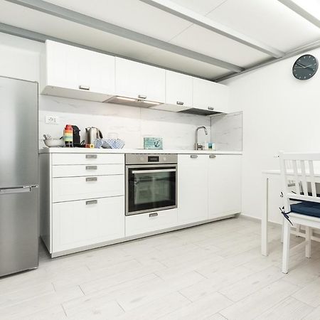 Sea Loft Quinto - A Due Passi Dal Mare Apartment Genoa Bagian luar foto